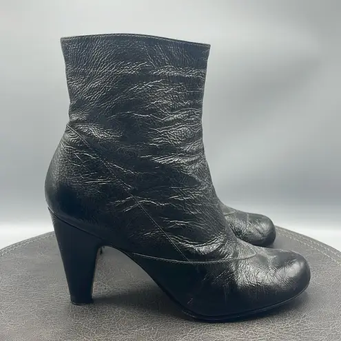 Taryn Rose  Boots Taryn by Black Textured Patent Leather Heeled Ankle US Size 7