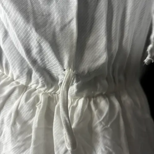 Lovely Day Women’s Size S White Ruffled Flutter Sleeveless