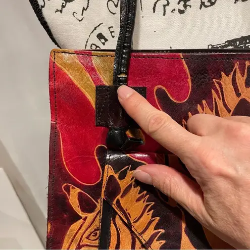 Y2K 90’s exotic tooled vintage leather safari envelope bag cute 🥰 zebra 🦓 Gold