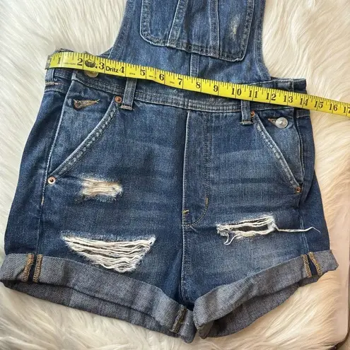 Divided H&M  Distressed Cuffed Shorts Overall Size 2