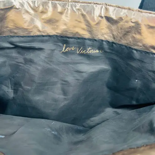 VICTORIA’S SECRET LARGE ROSE GOLD METALLIC PUFFER TOTE BAG