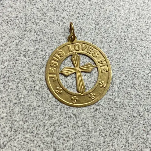Vintage Jesus Loves Me Cross Charm Pendant Necklace Gold Tone Religious