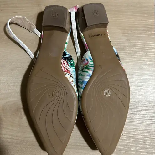 Peter Kaiser Patent Leather Sling Back Flats Womens 8/39 Tropical Print Floral White