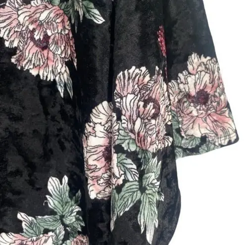 Newbury Kustom Women’s Black Velvet Floral Open Front Kimono Cardigan