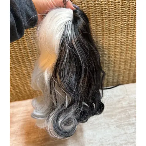 Cruella Deville Halloween Costume Set 101 Dalmatians Disney Villain Era Wig White