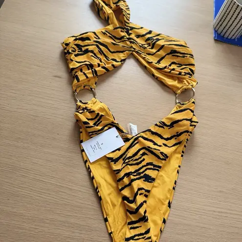 We Wore What Swimsuit Striped Danielle Anima Pint Women’s Small NWT 1242