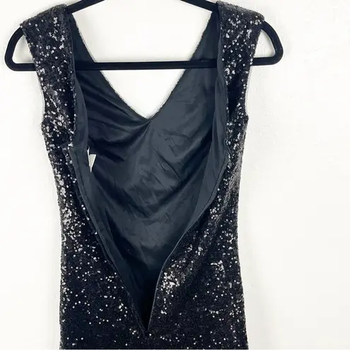 Christina Wu Black Sequin V-Neck Sleeveless Hidden Back Zipper Dress, Size 2