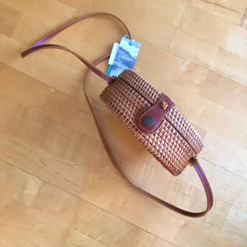 Two Tone Round Rattan Straw Wicker Shoulder Purse Bag, Tan, Khaki Tan