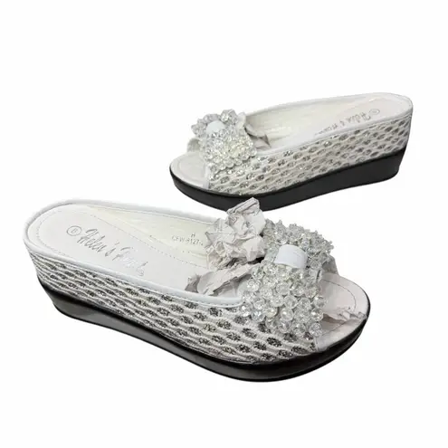 Helens Heart Wedge Sandal Womens 8 White Open Toe Sparkle Bling Crystal Bow Glam