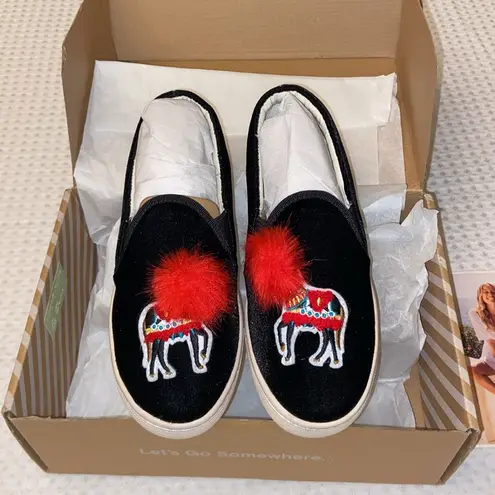 Soludos NEW! Size 5 BLACK Velvet Show Pony Sneakers Shoes