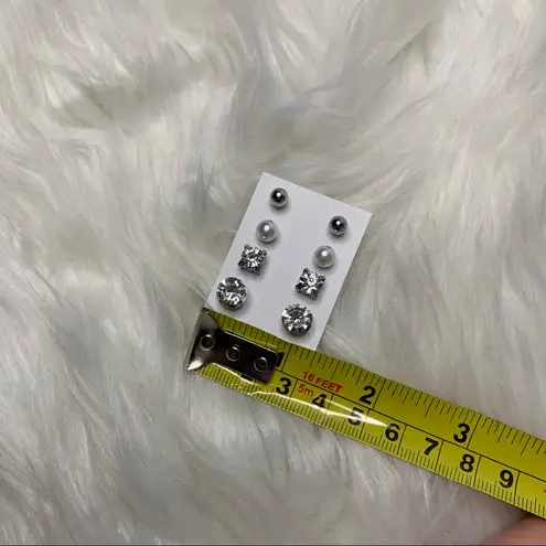 4 Pairs Silver Faux Diamond/Pearl Stud Earrings