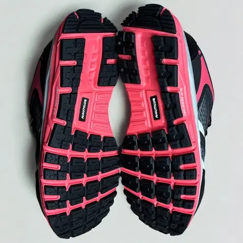 Nautilus Safety Footwear Tempest Low Composite Toe Work Sneakers in Black (Wide) Size 6