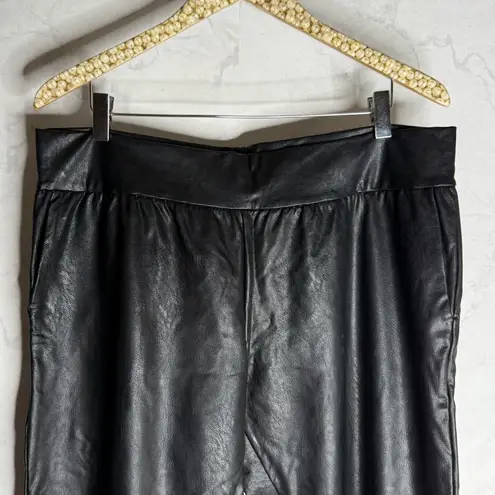 Commando black faux leather joggers