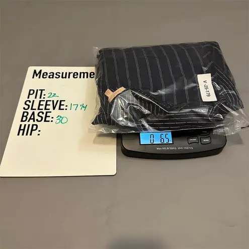 Gibson Latimer Women's 1X Navy White Striped Wrap Blouse Long Sleeve