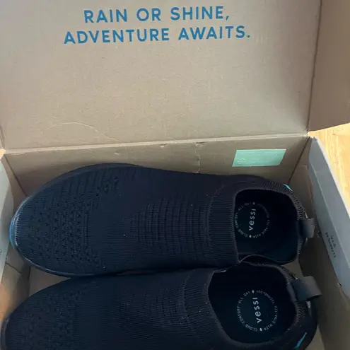 Vessi Everyday Move Slip On Waterproof Black Sneakers Size 8