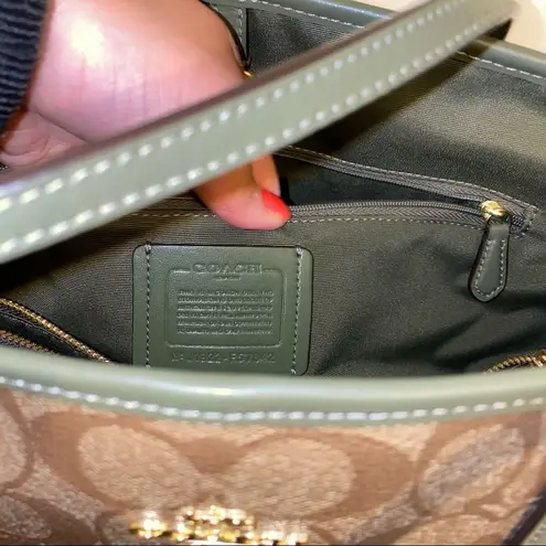 Coach Women's Drawstring Carryall Khaki-Military Green & Matching Wristlet