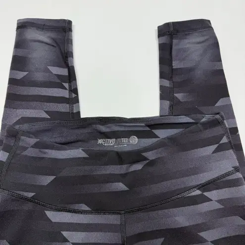 Old Navy  women’s active full length legging size small