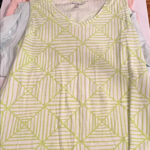 Coral Bay Woman’s Pink, Blue, and Green Tees Petite Medium 3piece set Pink Size undefined