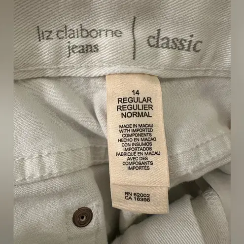 Liz Claiborne  White classic jeans Size 14 NWT