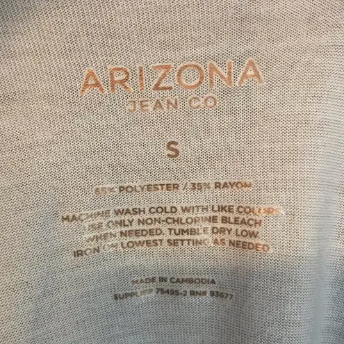 Arizona Jeans Juniors Arizona gray 3/4 sleeve shirt size S