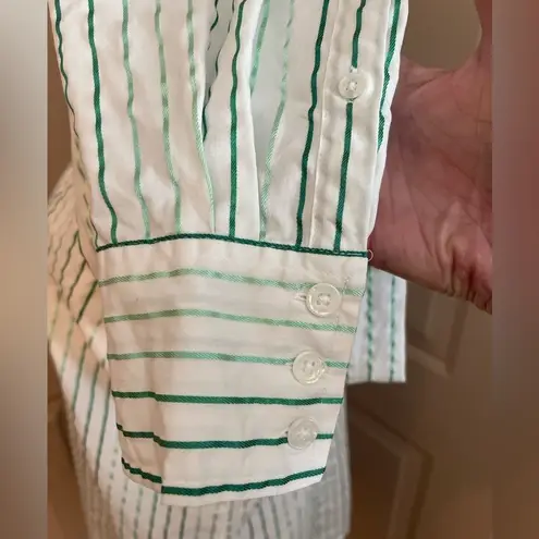 IZOD white/green striped button down long sleeve women’s poly blend top. Size L.