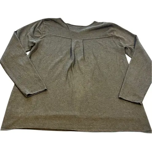 Chelsea & Theodore olive Sweater size XL Black