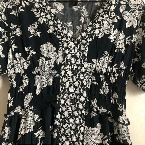 Red and Olive Black White Floral Print Midi Button Front VNeck Cottagecore Dress Size M - Image 4