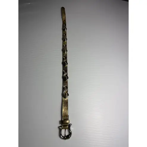 The Avignon Genuine Leather Gold Tone Belt with Ornate Buckle Women's Small