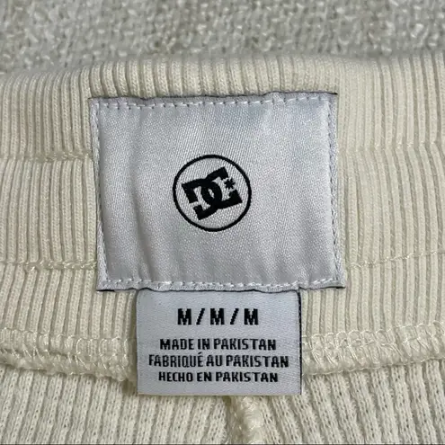 DC Shoes Women’s Old School Shorts White Size M
