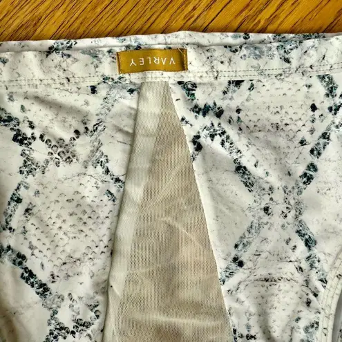 Varley White Snakeskin Print V Crop/Bra, Sz XS