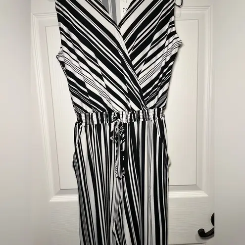 Ny Collection Jumpsuit Size Small Black White Stripes Wide Leg Cropped