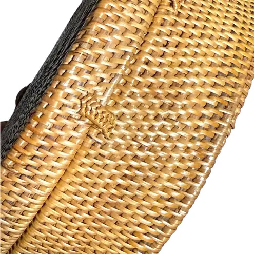 Source Unknown Ratan Round Woven braided Tan canteen Crossbody Bag - Image 3