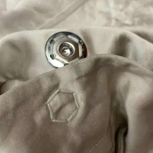 Ricky Freeman Rickie Freeman Teri Jon Beige Women's Silk Blend Short Sleeve Blouse Size 6