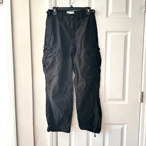 TNA Surplus Division Aritzia Black Cargo Baggy Parachute Casual Pants 4