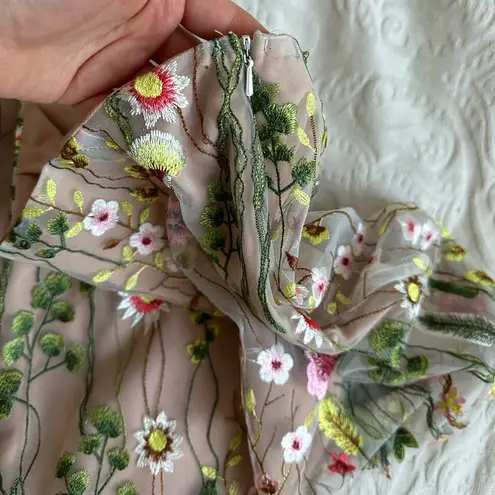 Mini Skirt with Floral Embroidery Pink