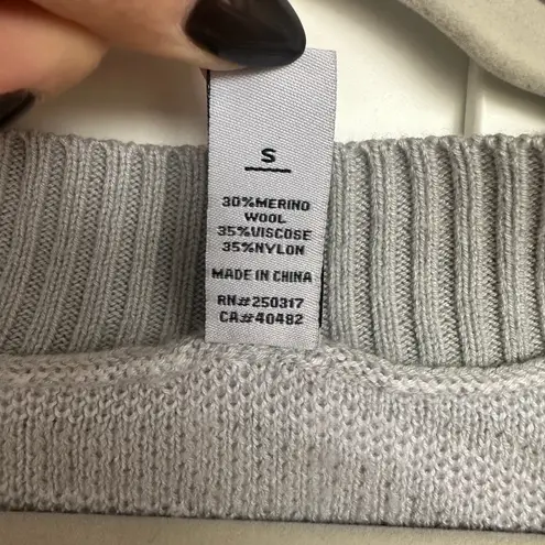 Varley Women's Oversized V-neck Gray/White Tiger Stripe Calvert Sweater, S, EUC