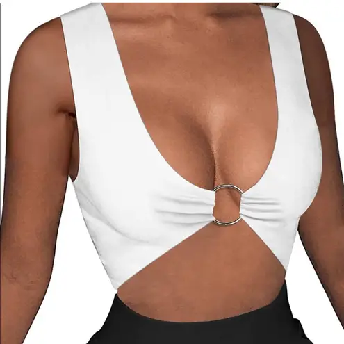 Herlollychips Crop Tops for Women Plunge V Neckline Sleeveless Silver Ring Crop Top in size Large