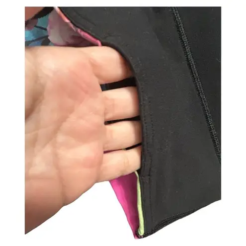 Lululemon 6 Black Wunder Under Crop Leggings Secret Garden Floral Waistband Yoga