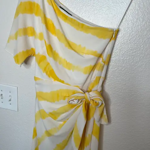 Ralph Lauren Lauren  yellow & white one shoulder faux wrap sundress size 4 p