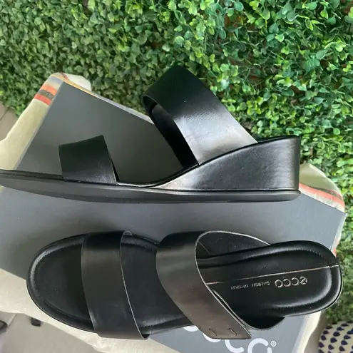 ECCO Women's Black Shape 35 Wedge 2