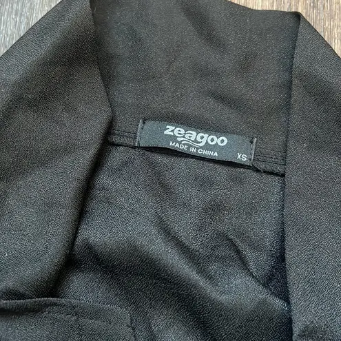 Zeagoo  Black Button Up