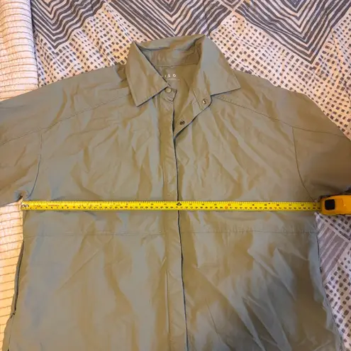Wilo the Label Womens S Workout/Beach Coverup Parachute Shirt Sage Athletic NWT Green