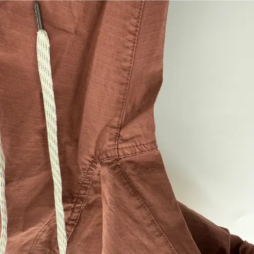 Vuori Ripstop Pant Two Way Organic Stretch Pants in Light Terracotta Sz M