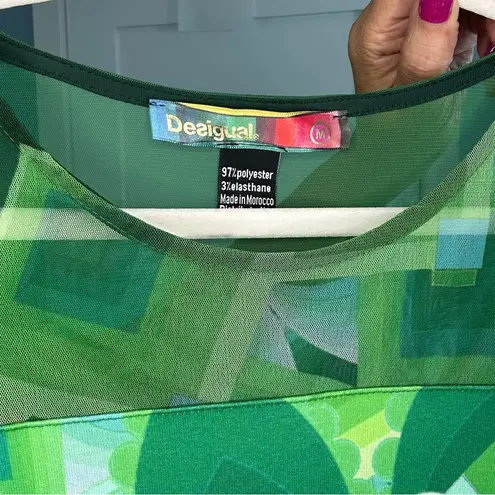 Desigual 236. 40V2141 Sleeveless
Green Geometric patterned Sheath Dress