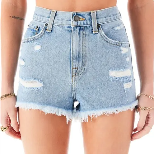 LF Carmar  NWT Denim Shorts!! Size 25 (0/2)