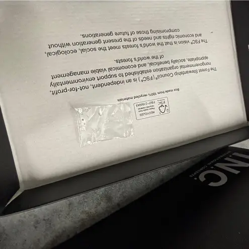 I.n.c. International Concepts Artif champagne crystals strappy heeled 8