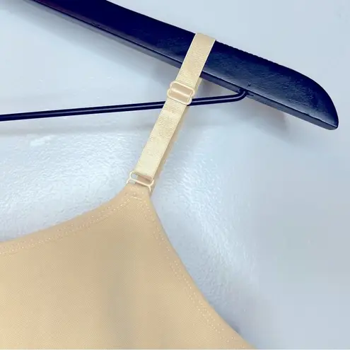 Empetua Scoop Neck Basic Shape