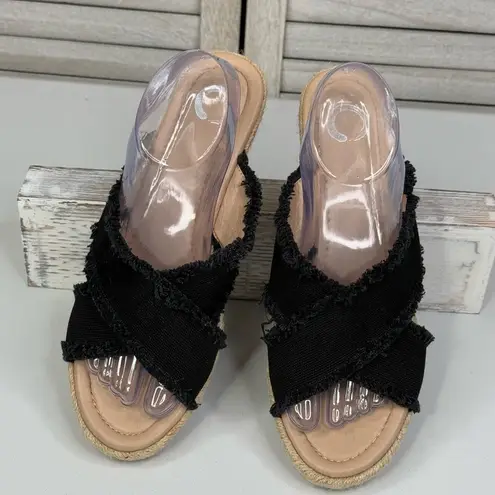 Journee Collection Black Cross Strap Woven Wedge Sandal-9