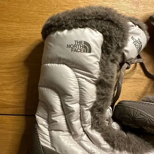 The North Face  icepick quilted boots white down 6.5