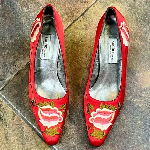 Sacha London Floral Embroidered Vintage Pumps Heels 7 Red